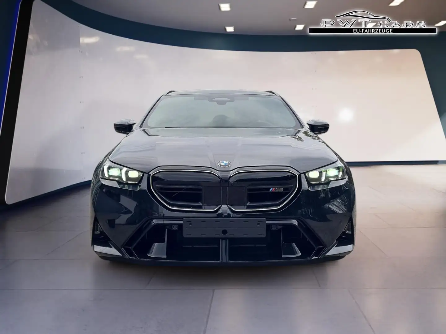 BMW M5 Basis Touring DrivAssistPro Compound ParkPro FF... Negro - 2