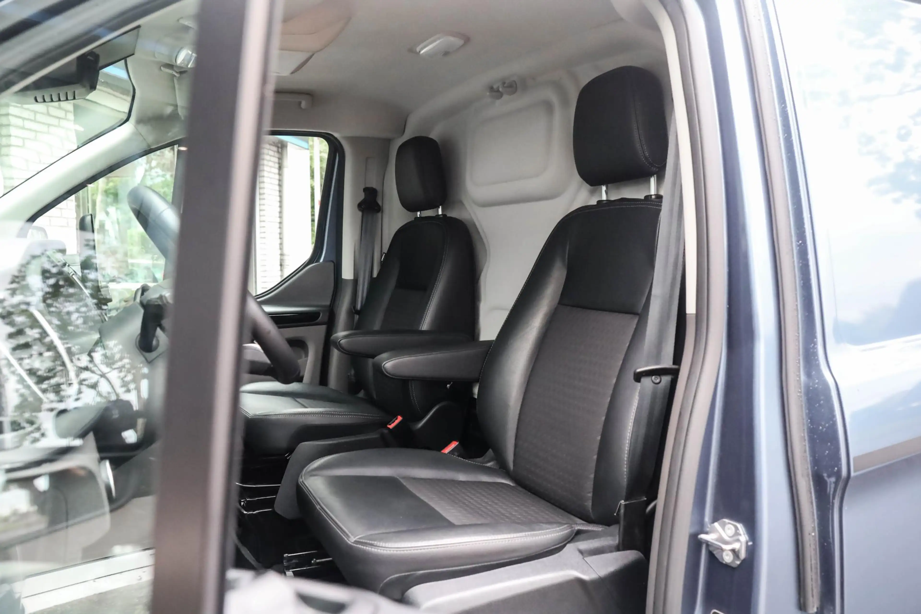 Ford Transit Custom 290 2.0 TDCI L2H1 Sport Electr. Stoelen Camera — photo 10