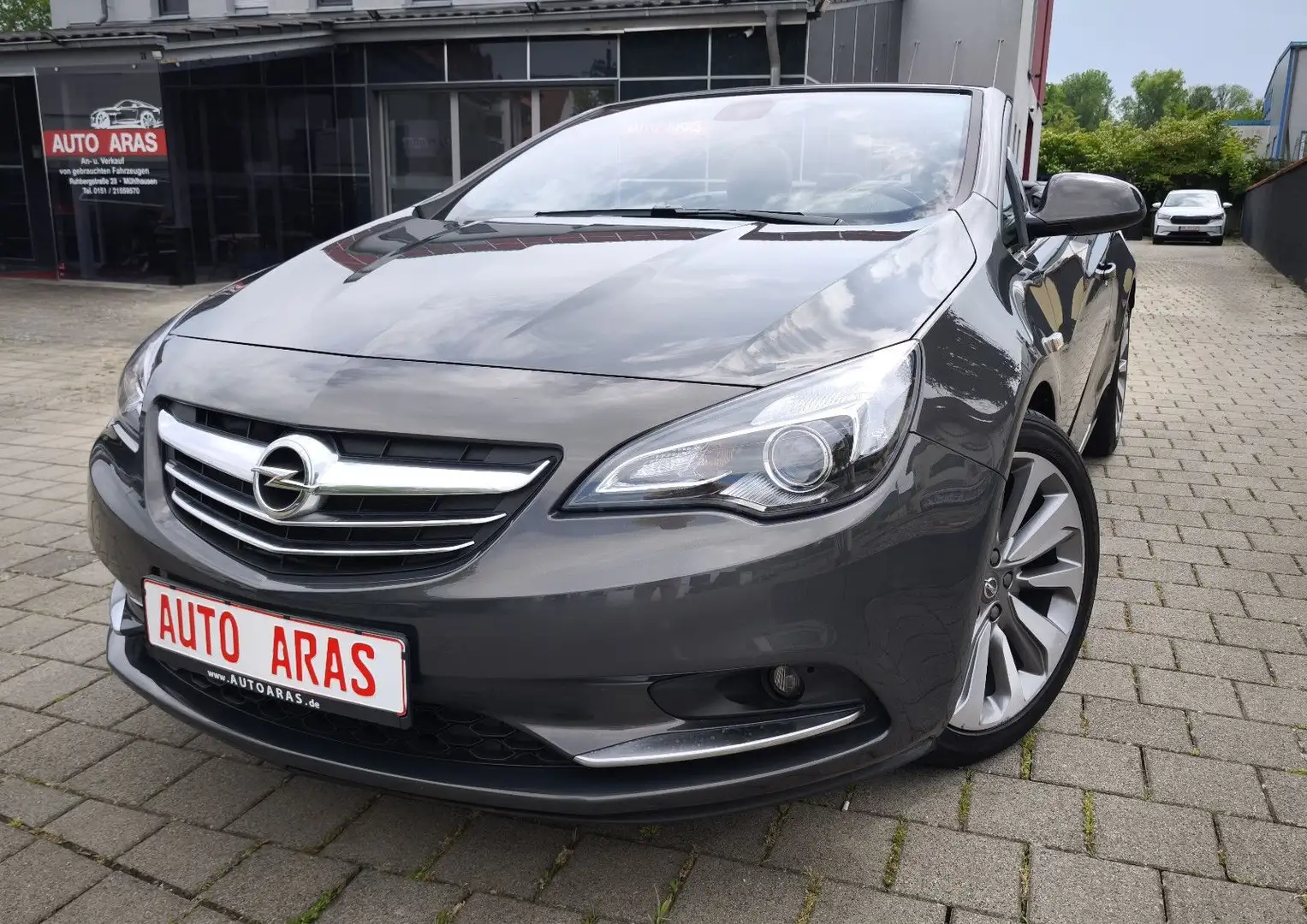 Opel Cascada Edition 1.4 Benzin WenigKm Gris - 1