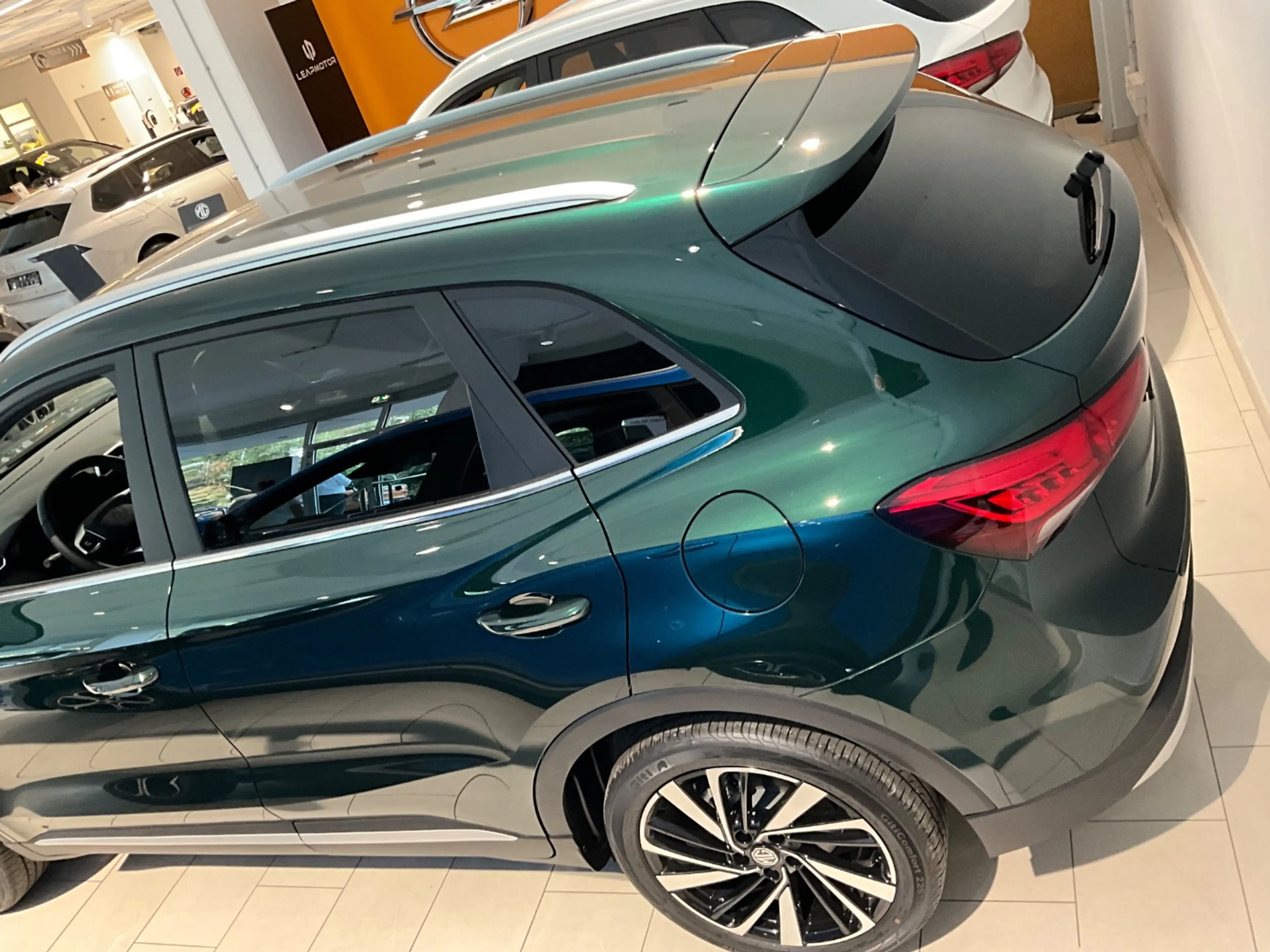 MG ZS Hybrid+ Luxury 360Grad,SHZ,PDC,Keyless,Autom. — photo 5