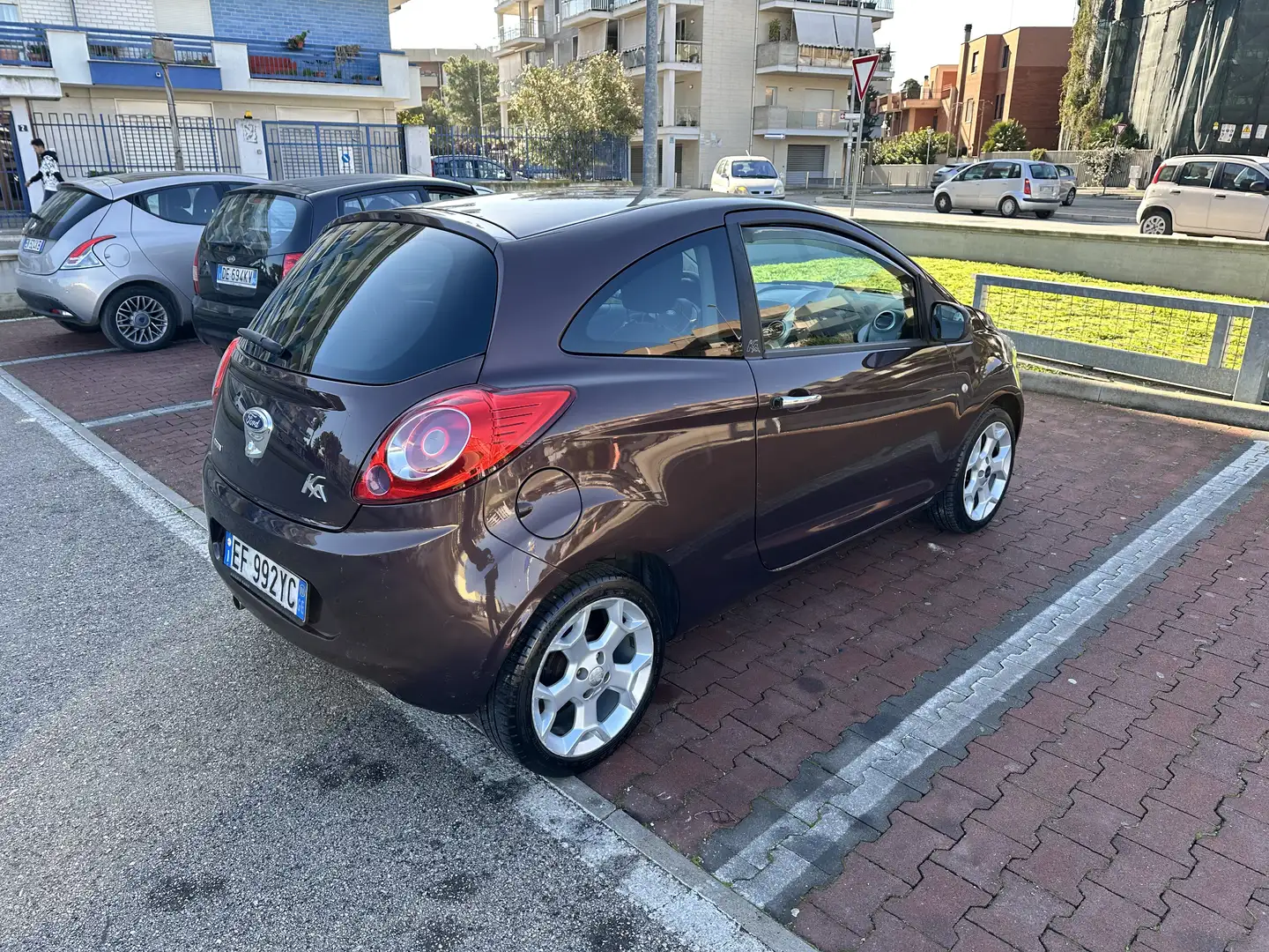 Ford Ka/Ka+ Ka 1.3 tdci Titanium c/esp,tcs 75cv dpf - 2