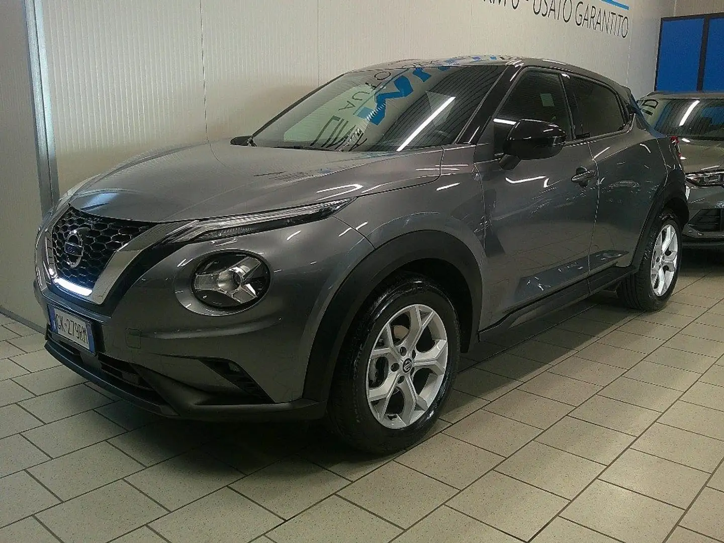 Nissan Juke 1.0 DIG-T 114 CV DCT N-Connecta Garanzia 24 Mesi Gris - 2