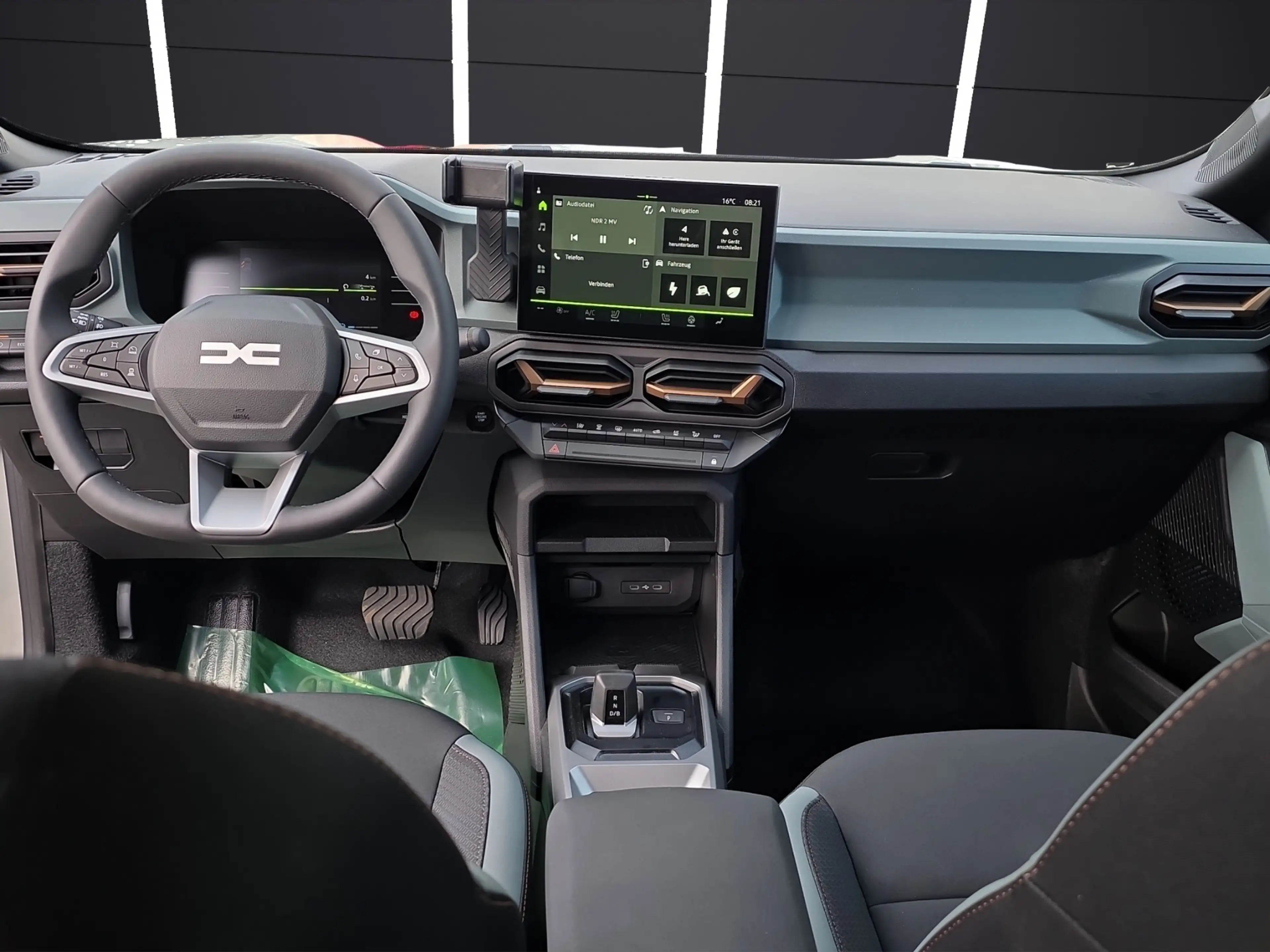 Dacia Duster Extreme hybrid 155 Navi Rückfahrkamera Sitzheizung — photo 11