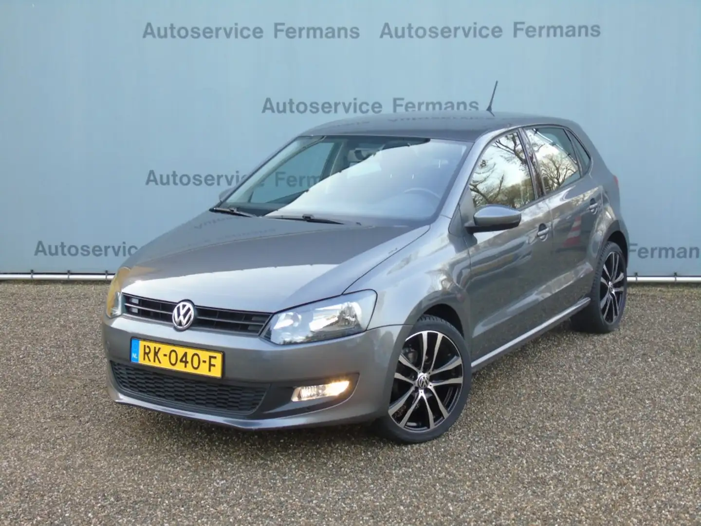 Volkswagen Polo Polo 1.2TSI - 2013 - 134DKM - Grau - 2