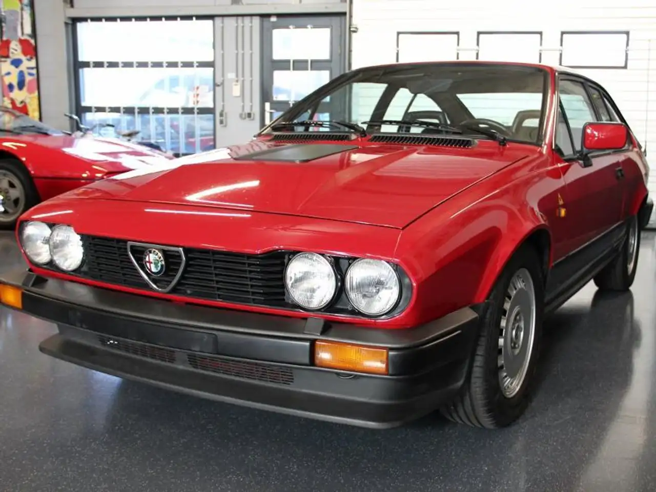 Alfa Romeo GTV6 2.5, Schuifdak, 79.900km en 99% 1e lak, foto 5