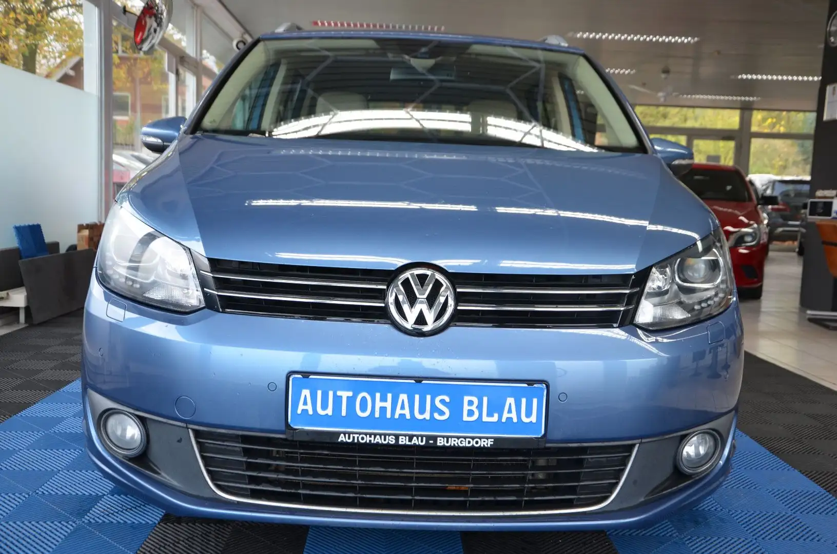 Volkswagen Touran 2.0 TDI Highline *DSG*NAVI*AHK*R-KAMERA* Bleu - 2