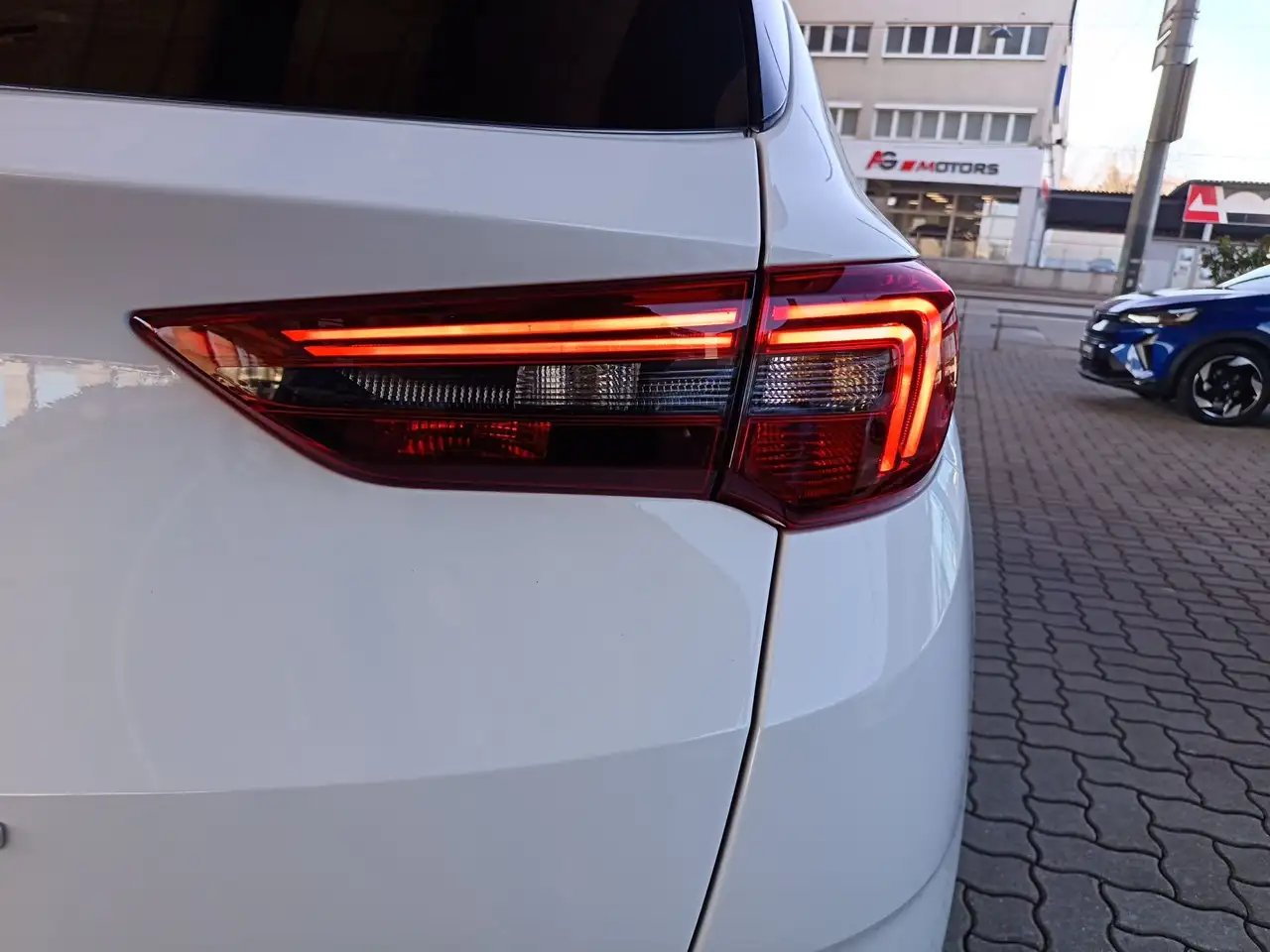 Opel Grandland X BUSINESS ELEGANCE 12XHT AT 13