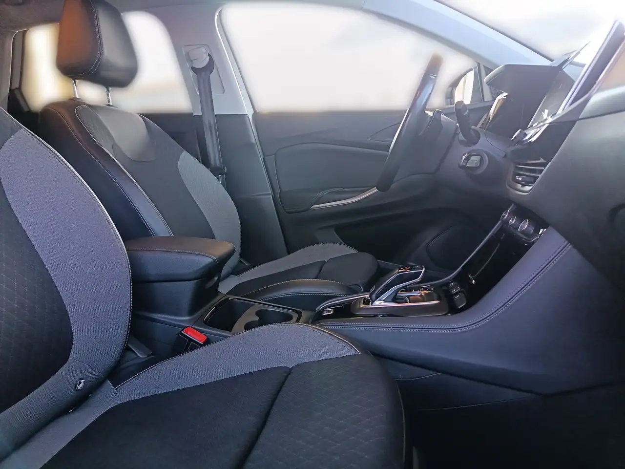 Opel Grandland X BUSINESS ELEGANCE 12XHT AT 24