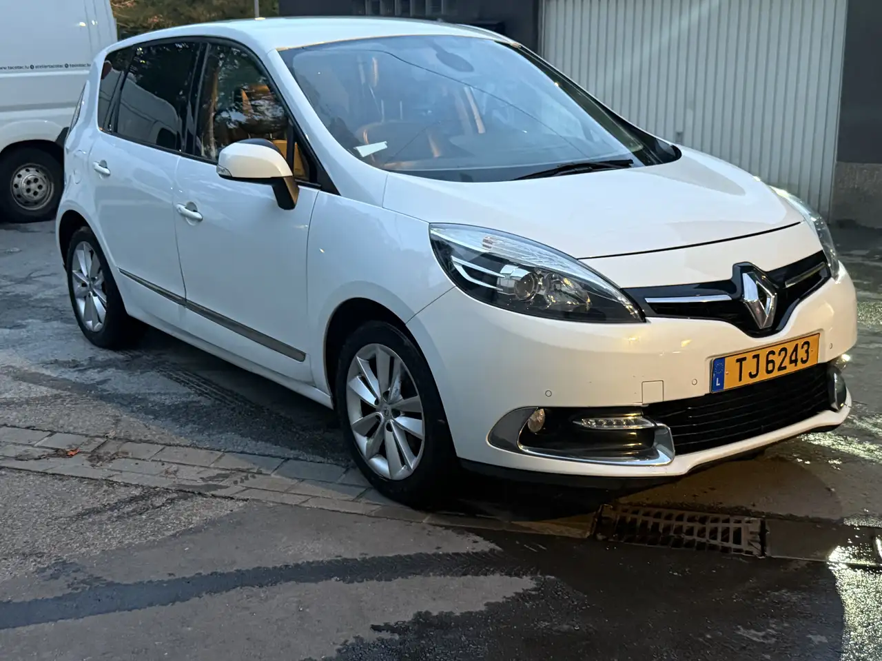 Renault Scenic 1.5 DCI AUTOMATIQUE