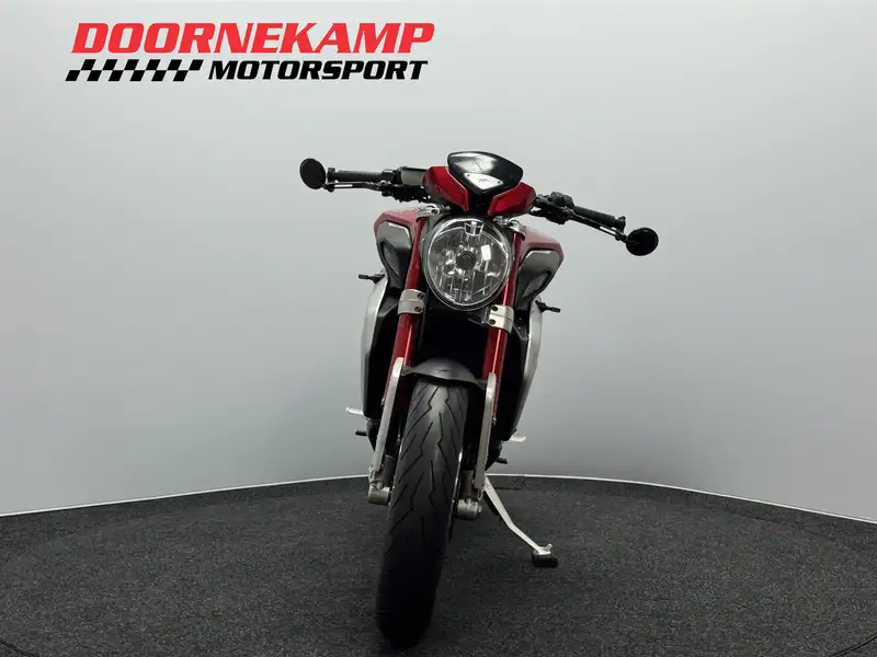 MV Agusta Dragster - foto 5