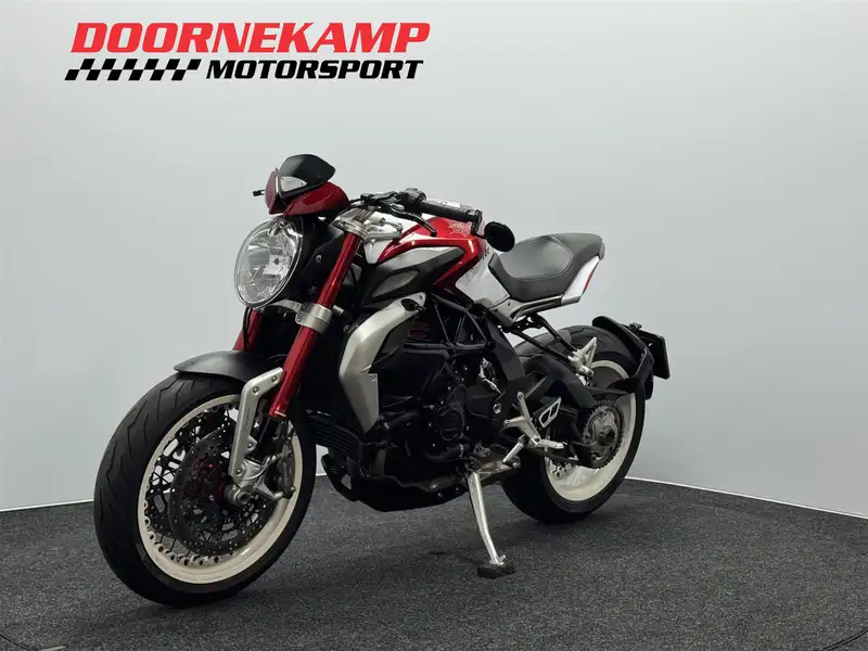 MV Agusta Dragster - foto 7