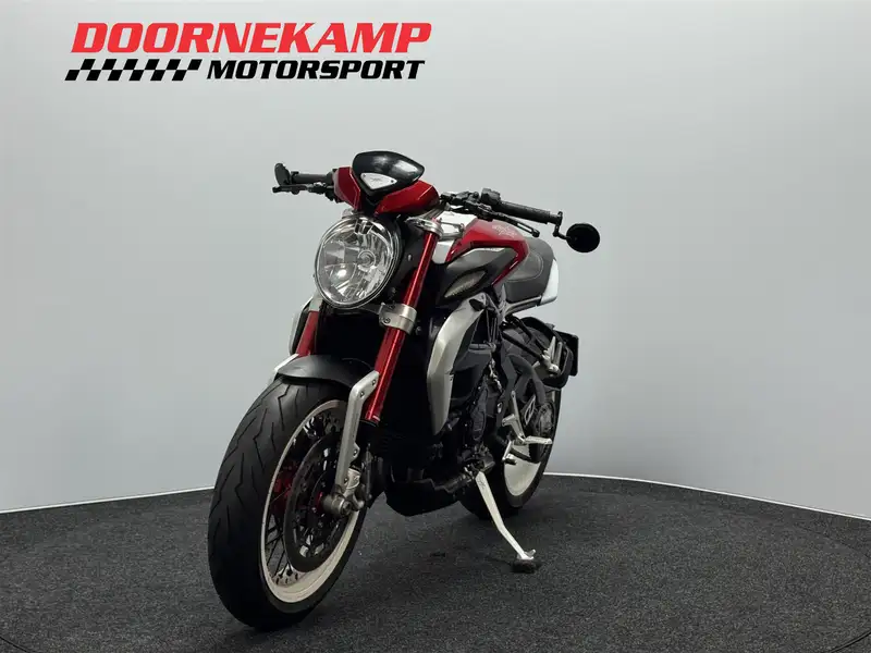 MV Agusta Dragster - foto 6