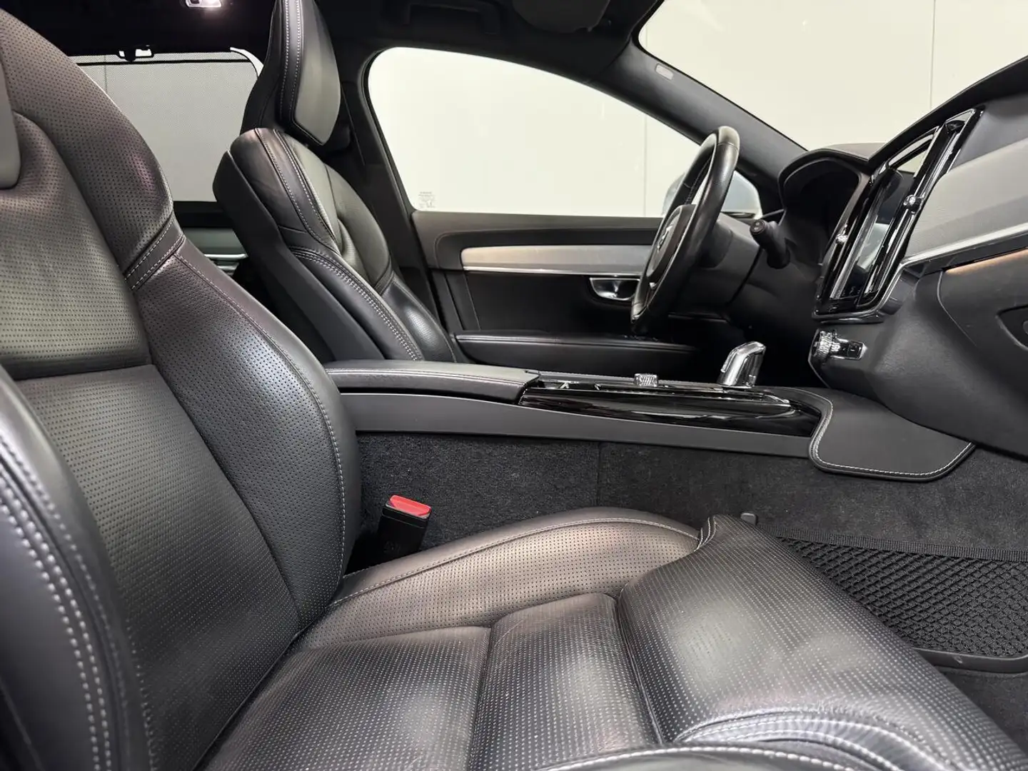 Volvo V90 2.0 T8 Twin Engine Hybrid - R Design - Pano - T... Gris - 2