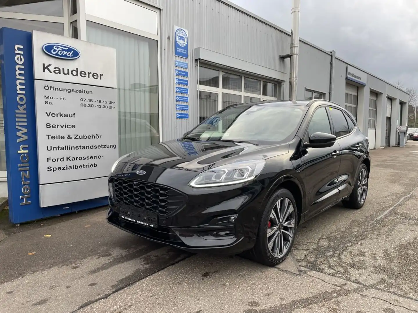 Ford Kuga 2.5 Duratec PHEV ST-LINE X Zwart - 1