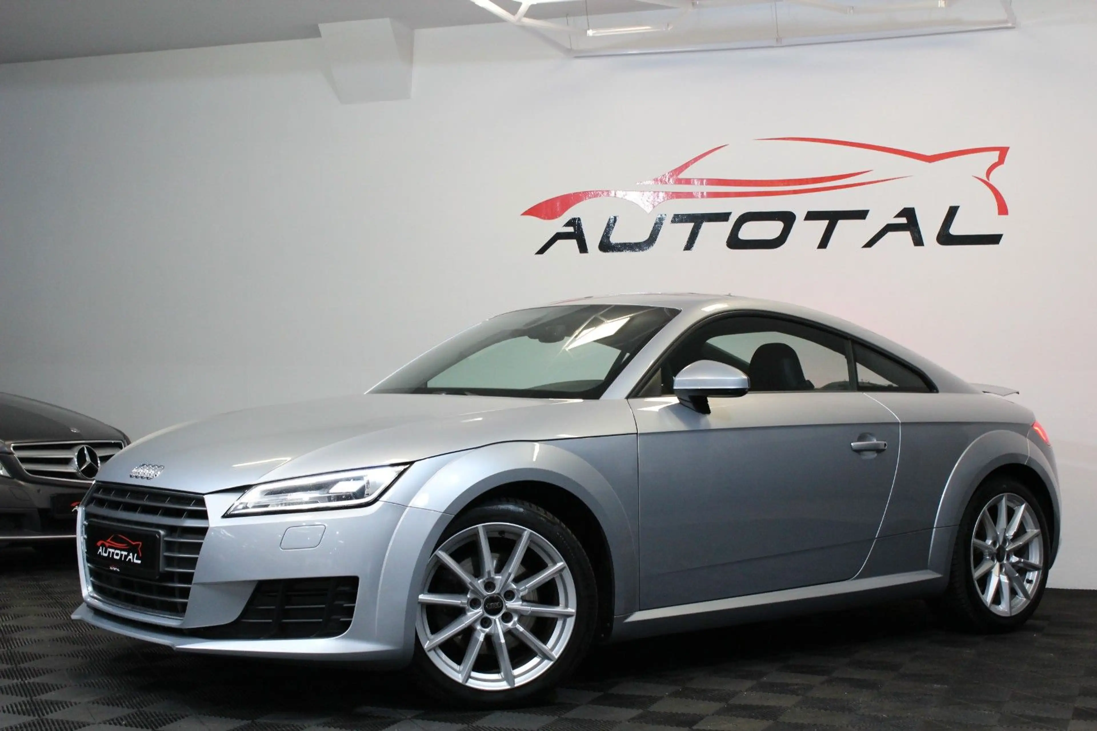 Audi TT Coupe 2.0 TDI ultra*Xenon*PDC*Virtual*Alcant. — photo 2