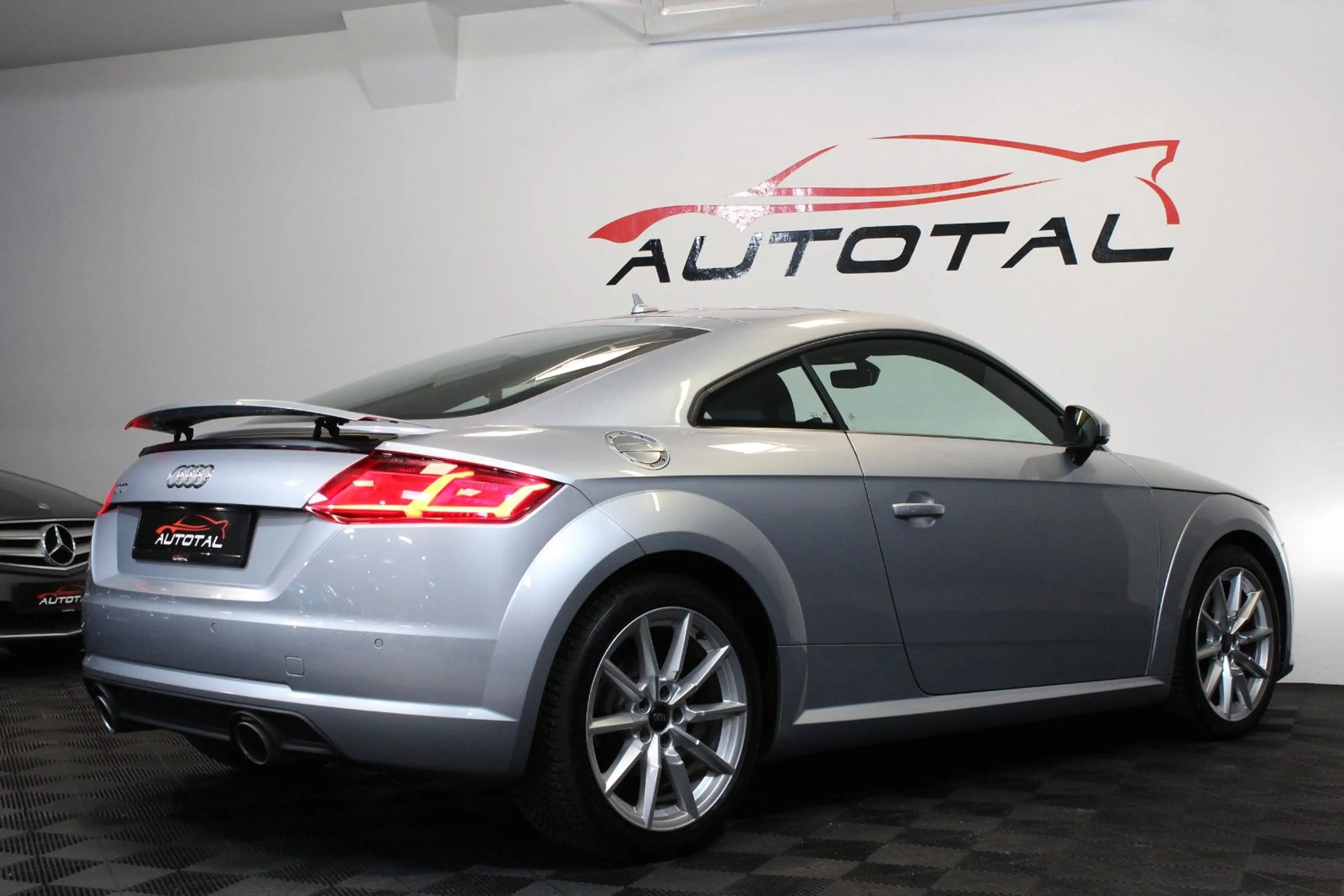 Audi TT Coupe 2.0 TDI ultra*Xenon*PDC*Virtual*Alcant. — photo 11
