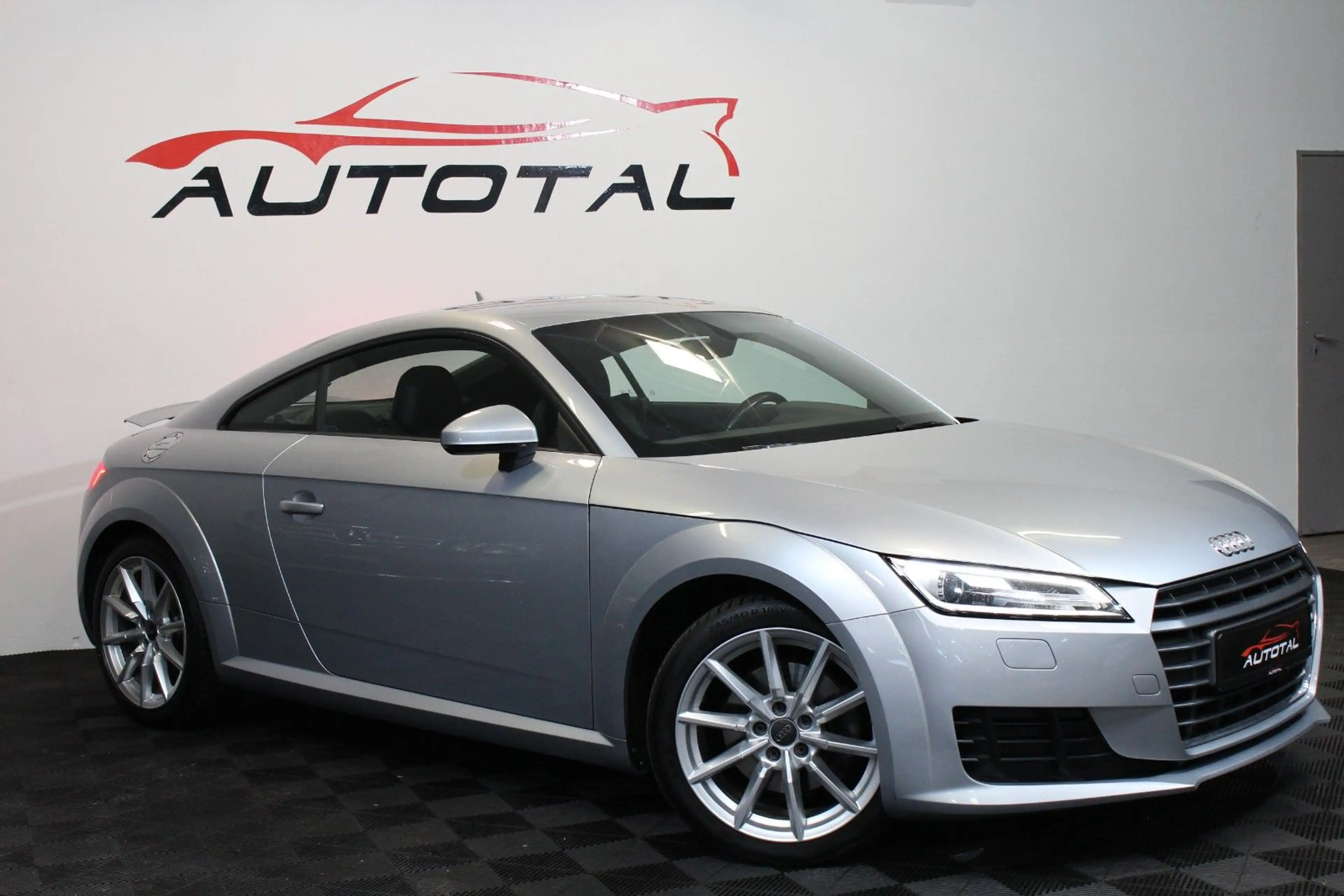 Audi TT Coupe 2.0 TDI ultra*Xenon*PDC*Virtual*Alcant. — photo 8