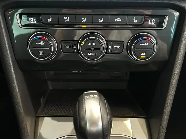 Volkswagen Tiguan view 13