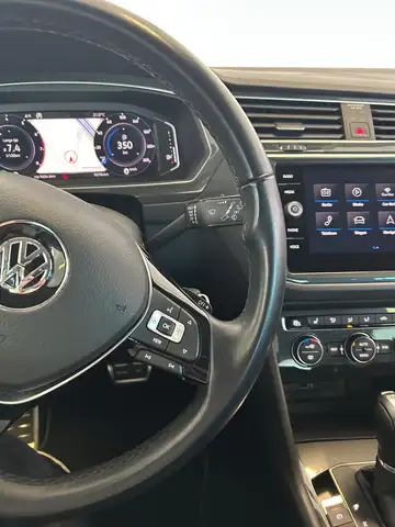 Volkswagen Tiguan view 18