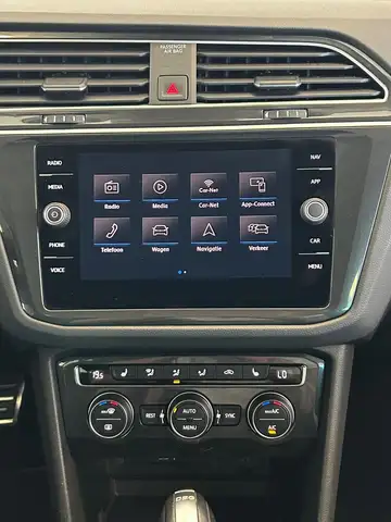 Volkswagen Tiguan view 20