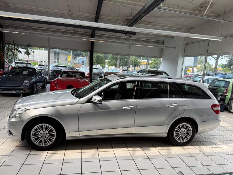 Mercedes-Benz E 220 T-Modell CDI BlueEfficiency 2.Hand — photo 5