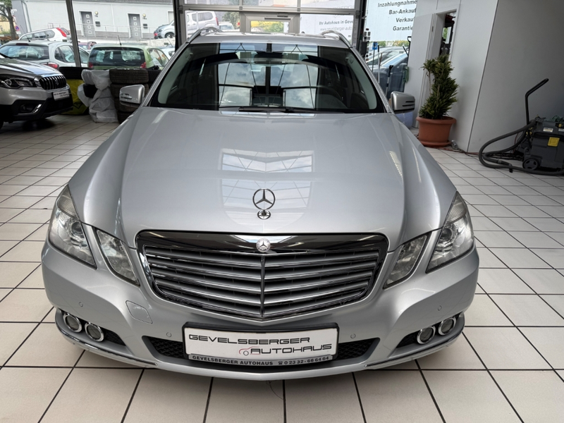 Mercedes-Benz E 220 T-Modell CDI BlueEfficiency 2.Hand — photo 2