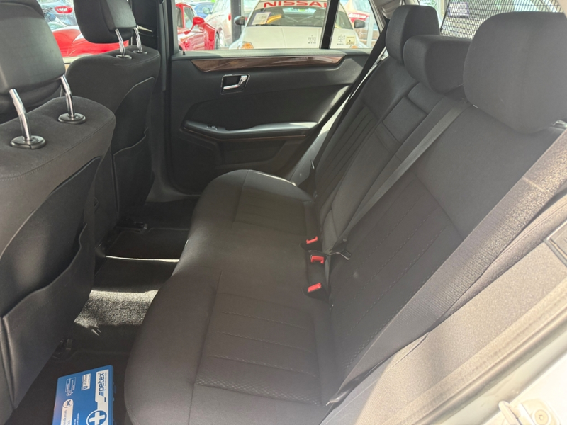 Mercedes-Benz E 220 T-Modell CDI BlueEfficiency 2.Hand — photo 15