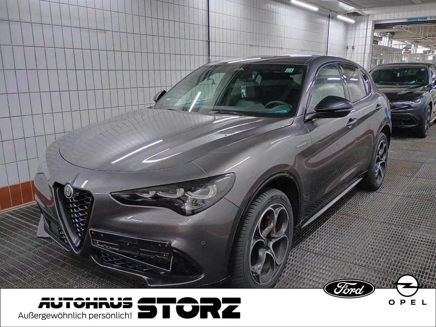 Alfa Romeo Stelvio Veloce Q4 |VELOCE|ACC|HARMAN&KARDON|KAMERA| Silber - 1