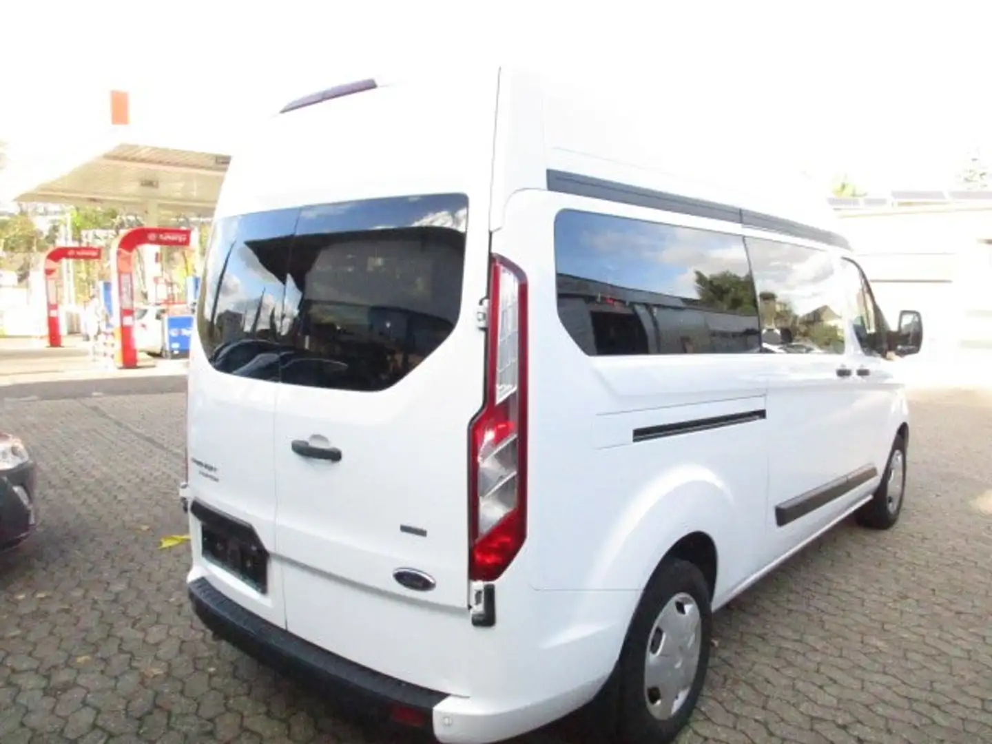 Ford Transit Bus Custom FAC Weiß - 2