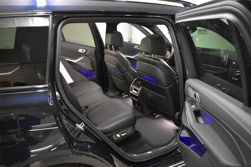 BMW X7 xDrive 30 d M Sport — photo 14