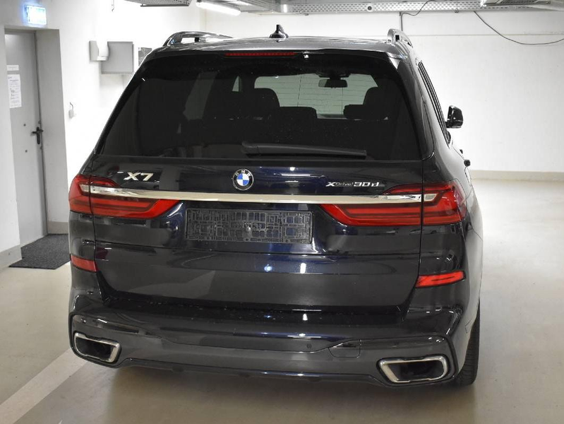 BMW X7 xDrive 30 d M Sport — photo 3