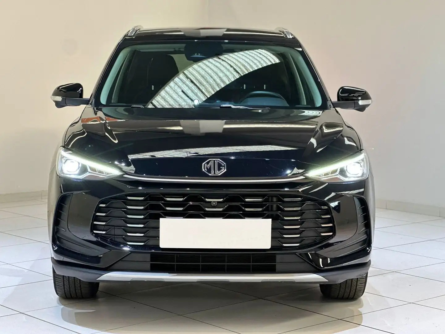 MG ZS ZS 1.5 Hybrid+ Luxury Negro - 2