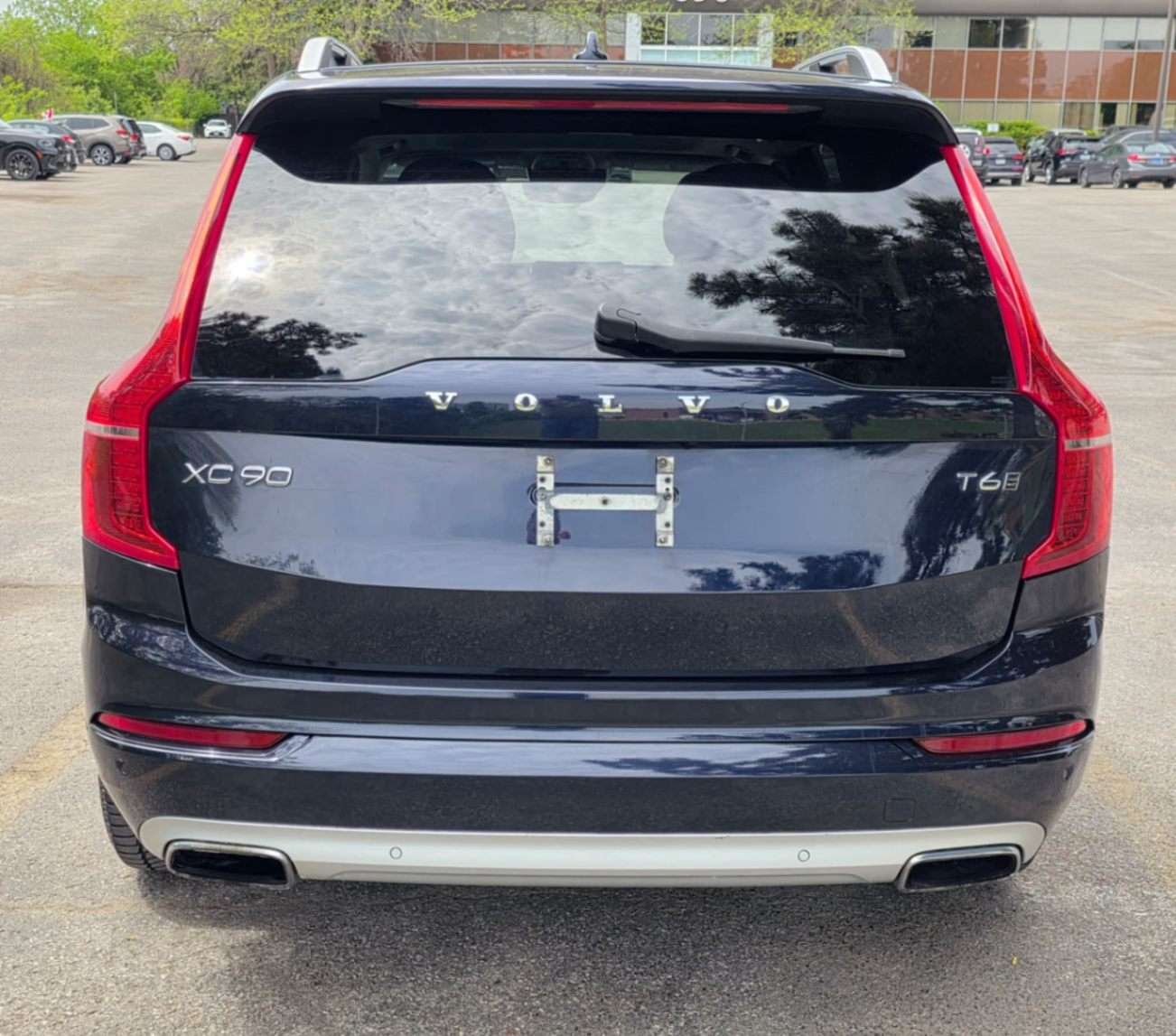 2017 Volvo XC90 AWD 5dr T6 Momentum 7-Passenger, Accident Free alt 5