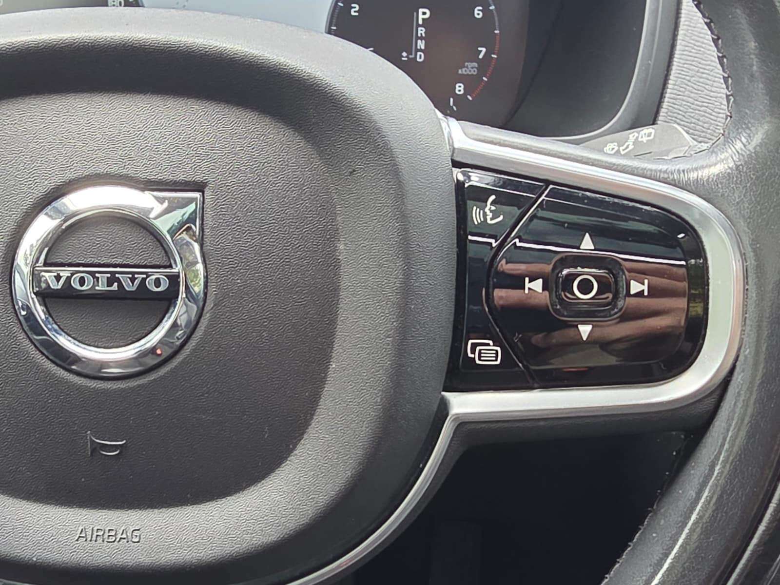 2017 Volvo XC90 AWD 5dr T6 Momentum 7-Passenger, Accident Free thumb 40