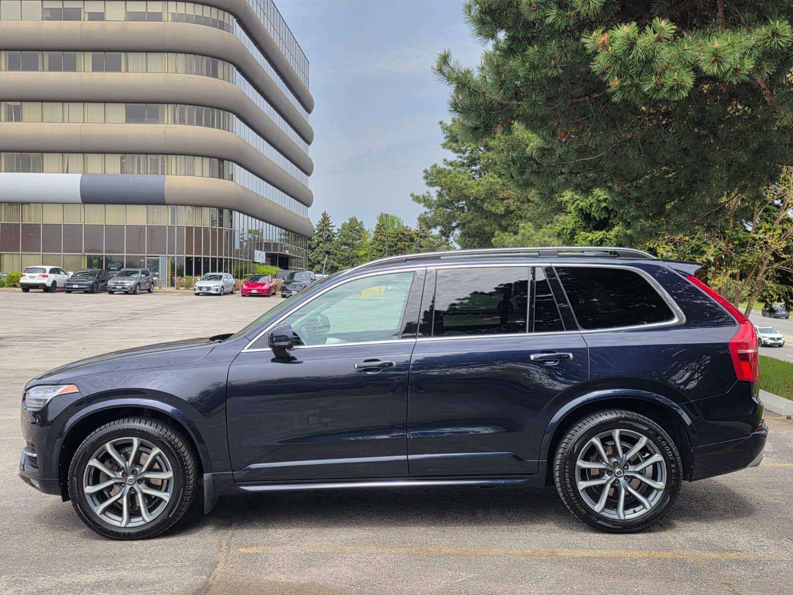 2017 Volvo XC90 AWD 5dr T6 Momentum 7-Passenger, Accident Free thumb 7