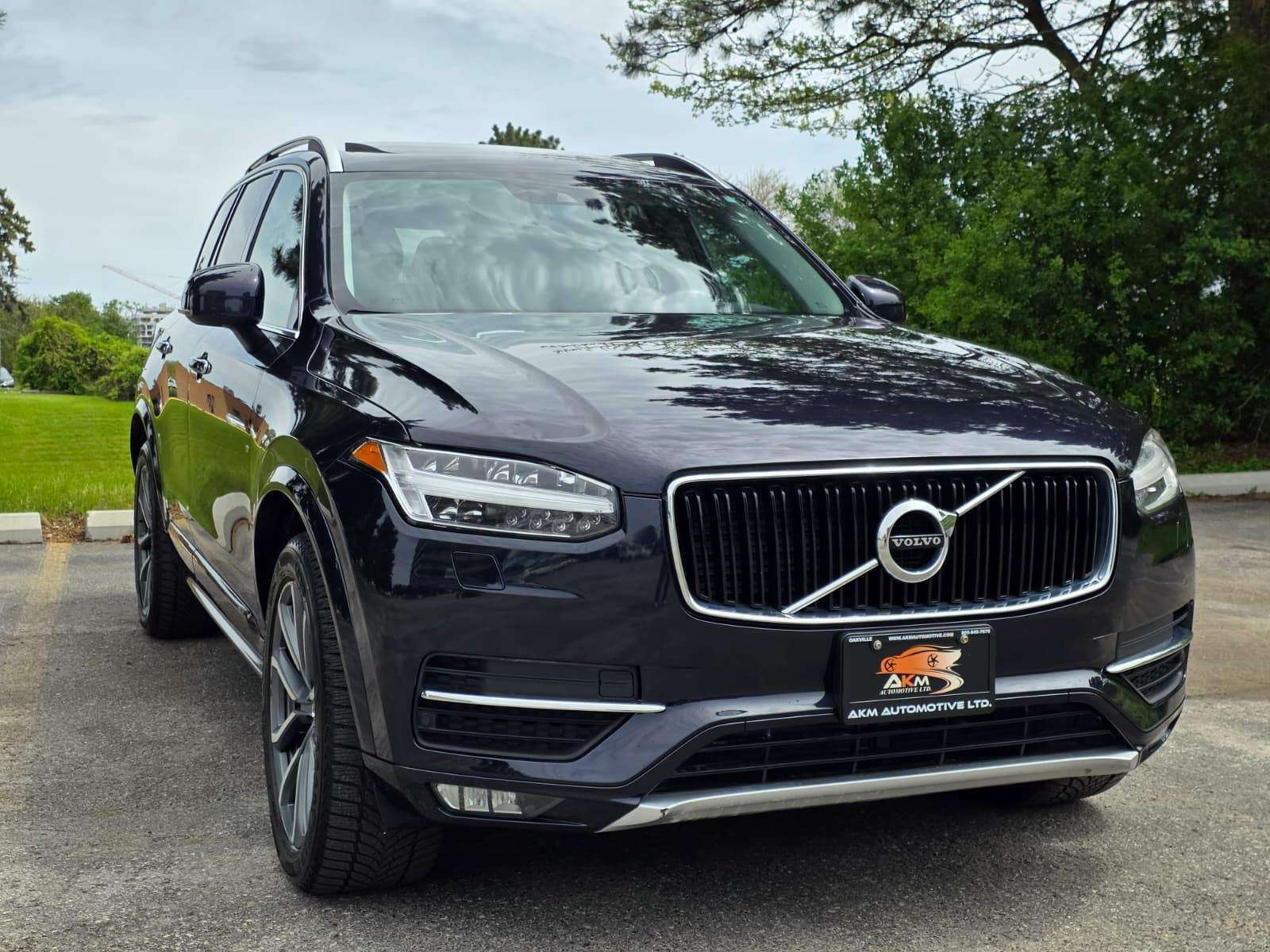 2017 Volvo XC90 AWD 5dr T6 Momentum 7-Passenger, Accident Free alt 2