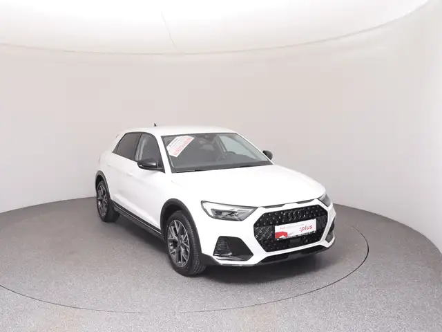 Audi A1 view 2
