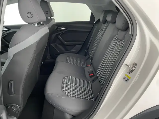 Audi A1 view 11