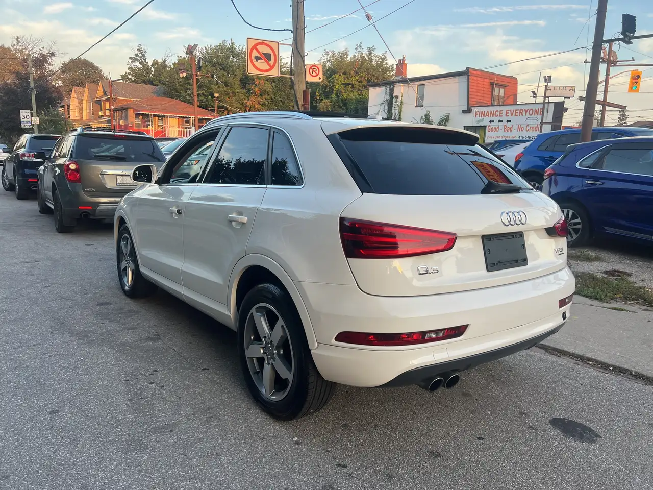 Audi Q3 снимка Audi Q3