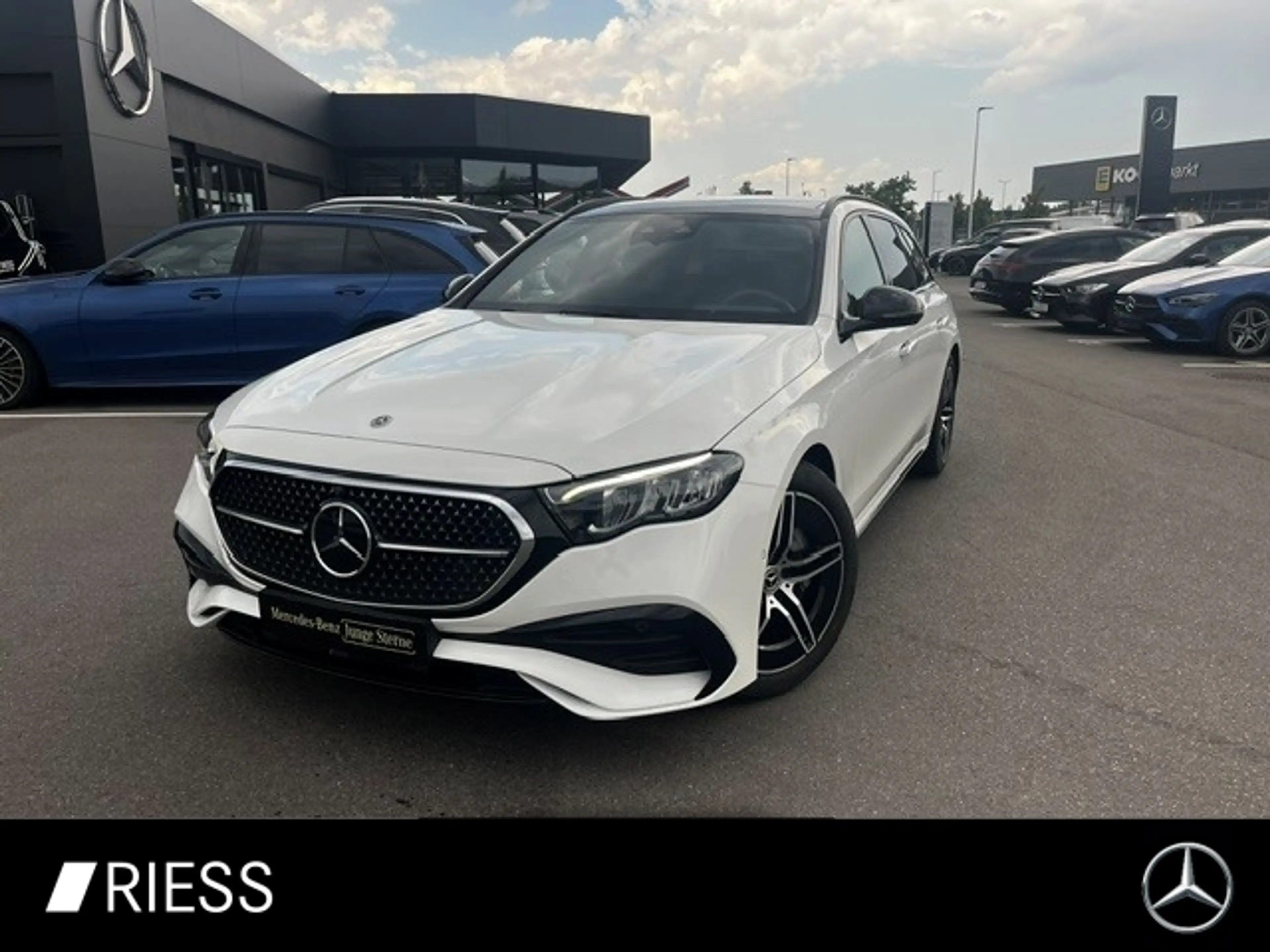 Mercedes-Benz E 300 e T AMG Sport Night Distr Pano AHK 360 19"