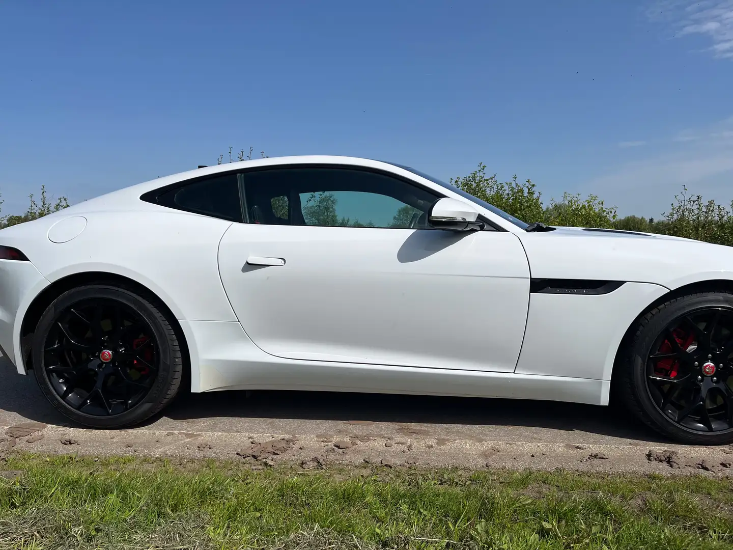 Jaguar F-Type Coupe Kompressor 3.0 l V6 280 kW Panoramadach - 2