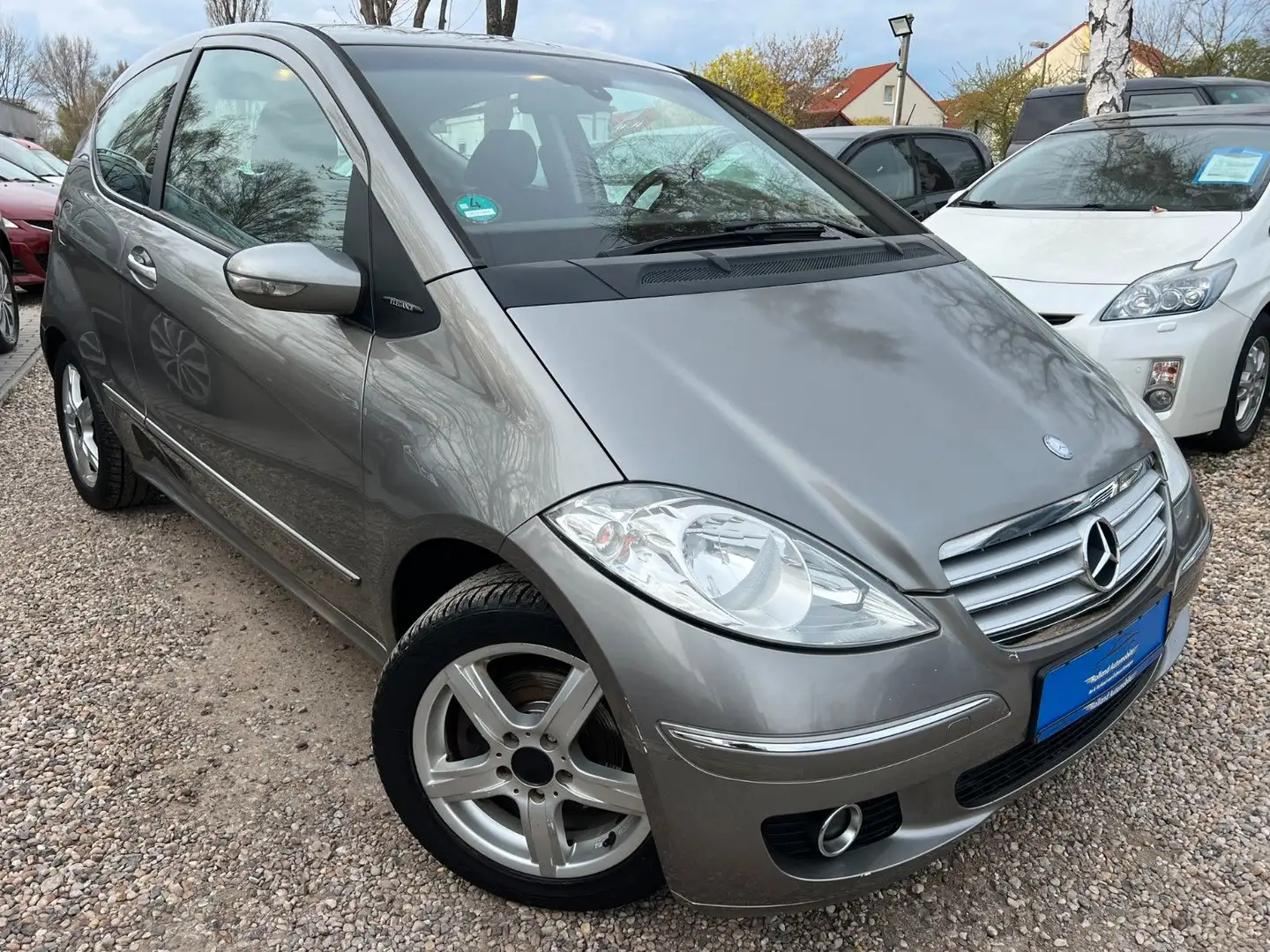 Mercedes-Benz A 200 *2.HD*Klima*Freispr*Alus*TÜV NEU Grau - 1