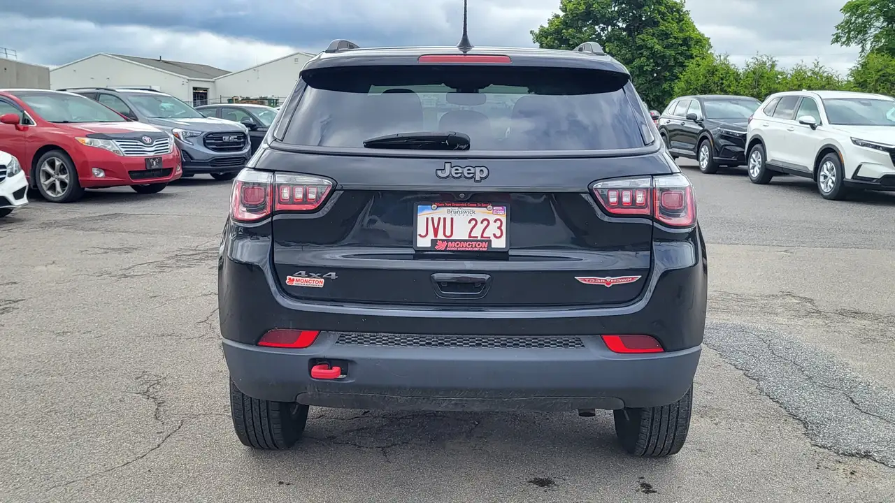 Jeep Compass photo Jeep Compass