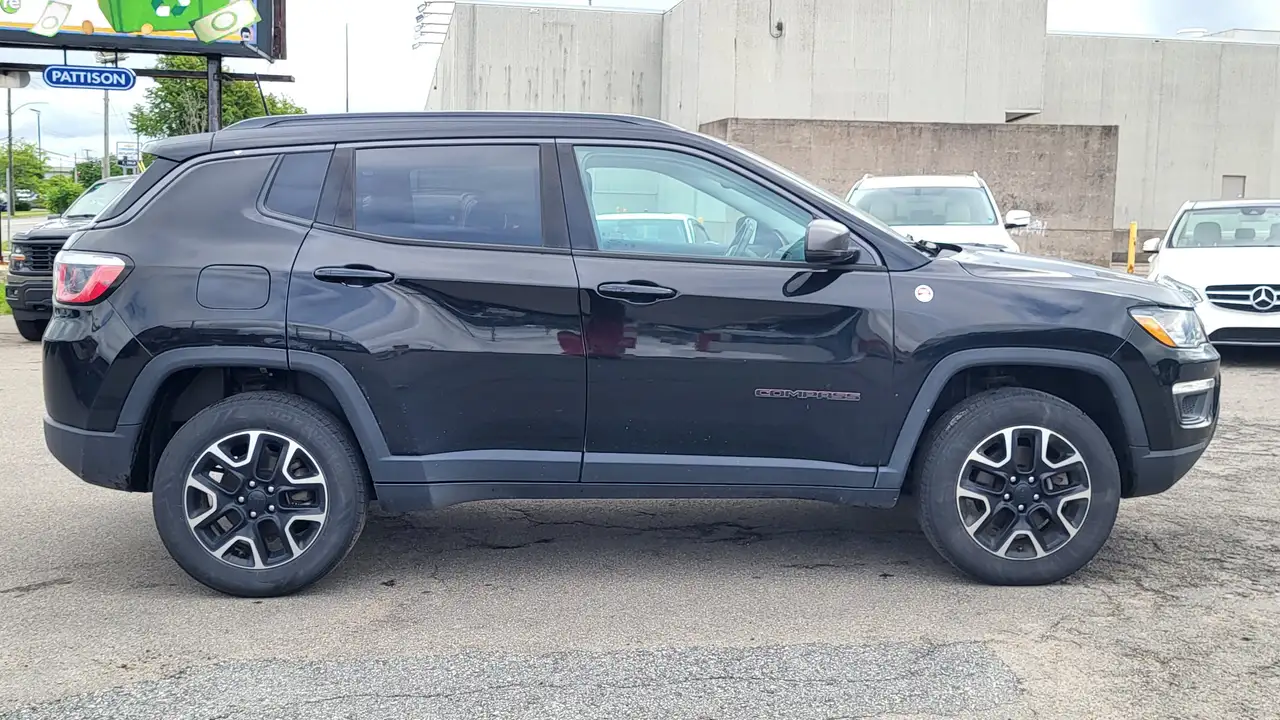 Jeep Compass photo Jeep Compass