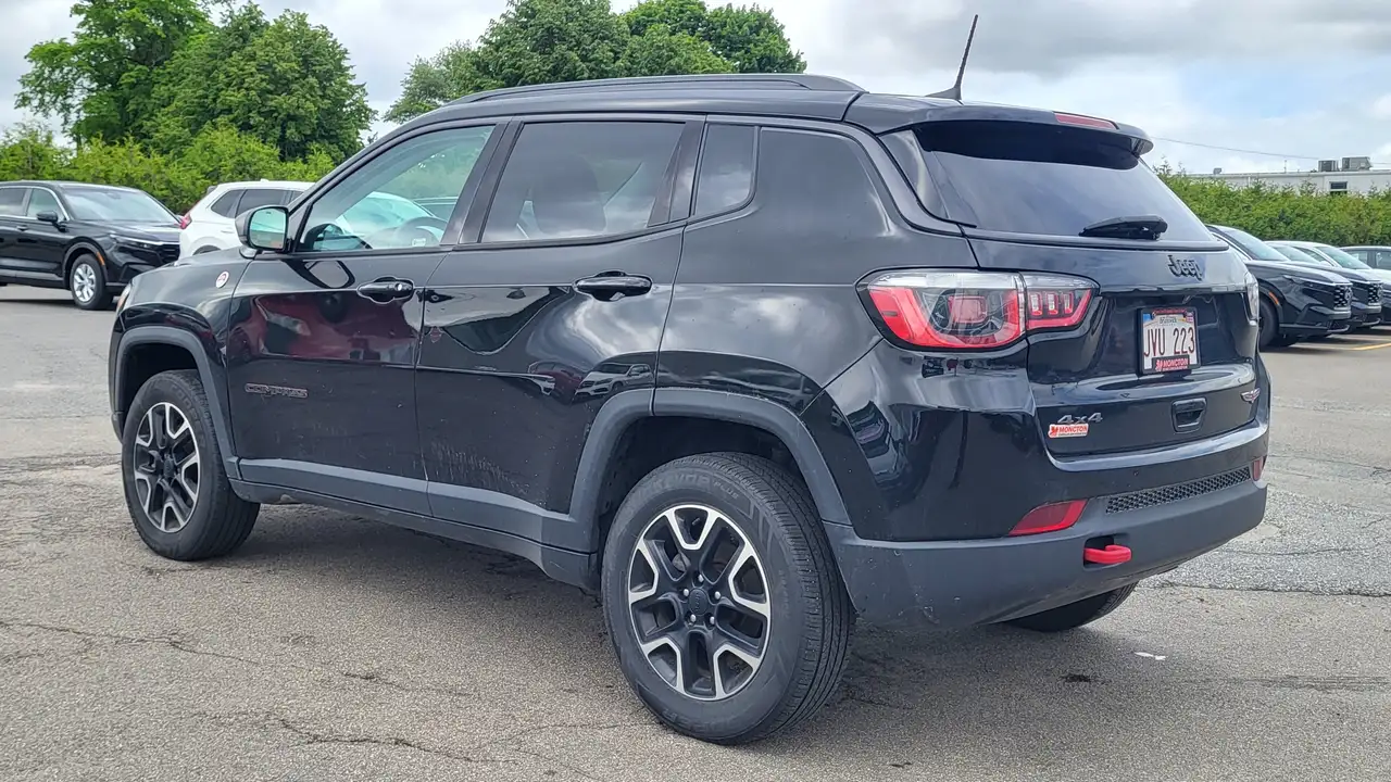 Jeep Compass photo Jeep Compass
