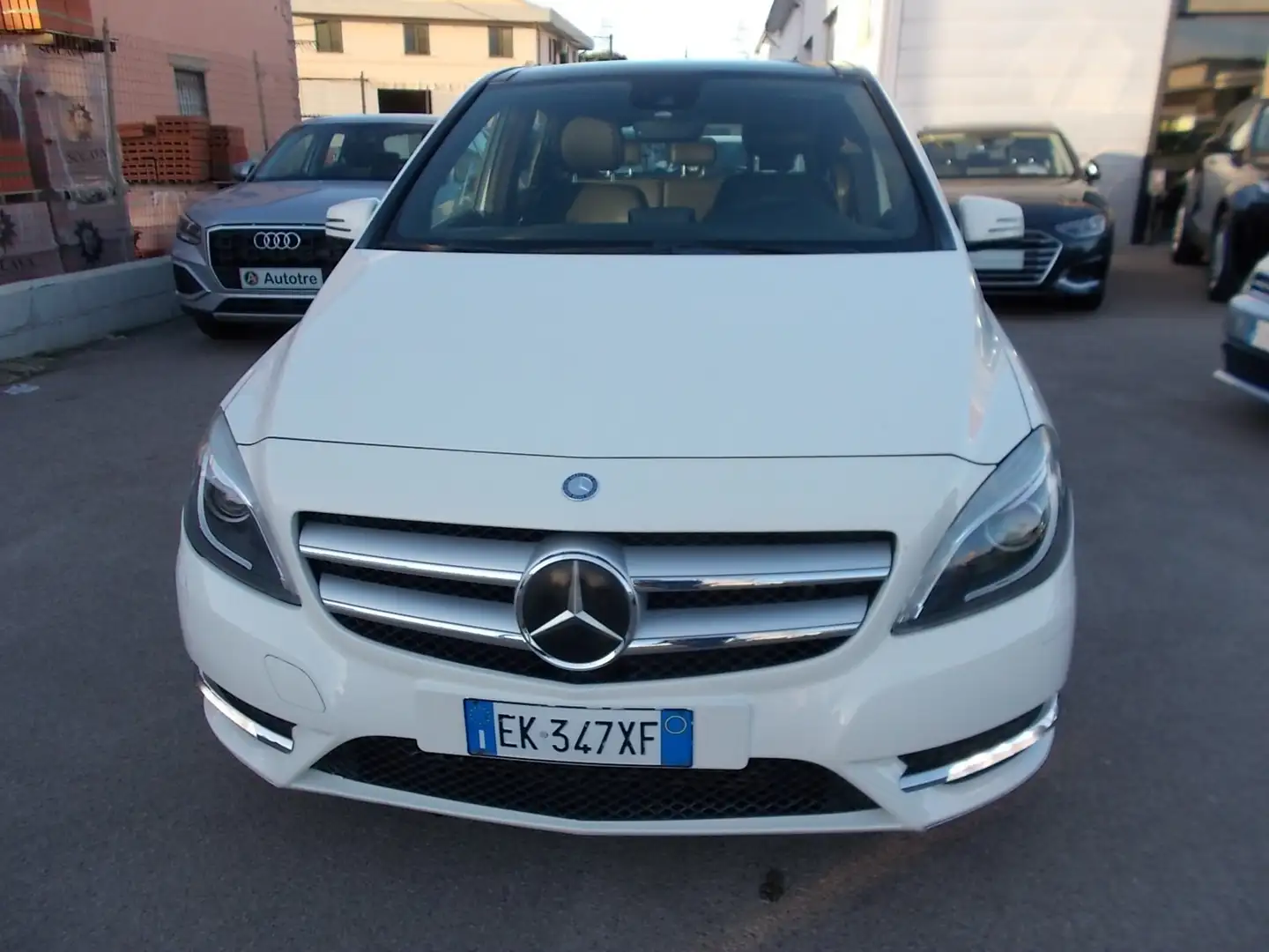 Mercedes-Benz B 200 CDI BlueEFFICIENCY Premium Weiß - 2