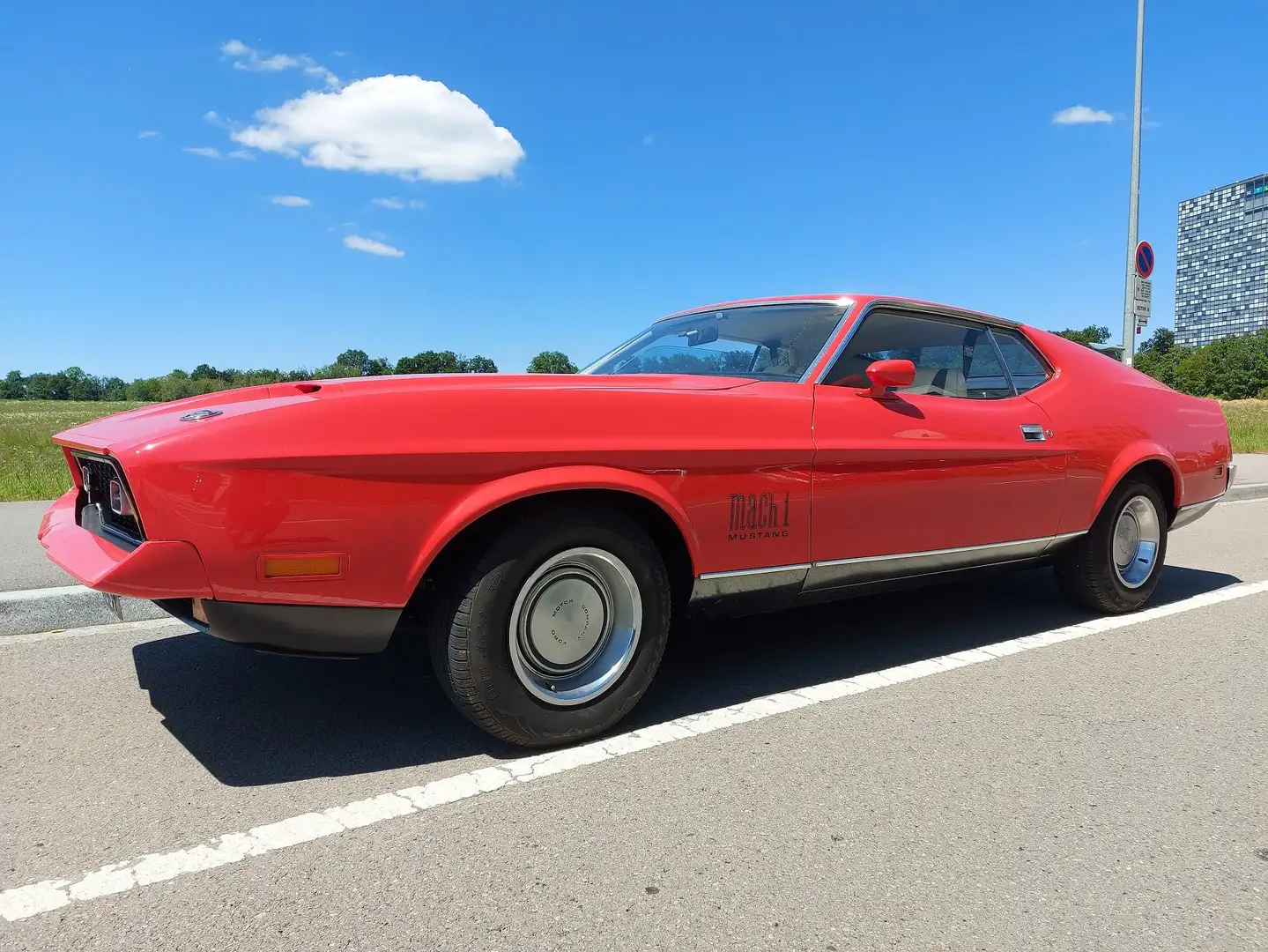 Ford Mustang Mach 1 Rouge - 1