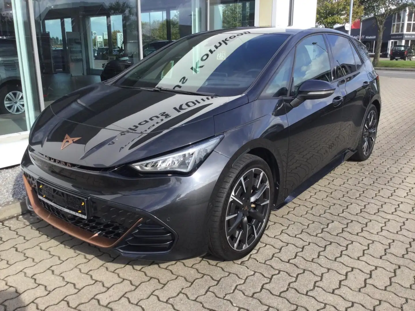 CUPRA Born 170kW/77kWh HUD Wärme Beats Bluetooth Navi Grau - 2