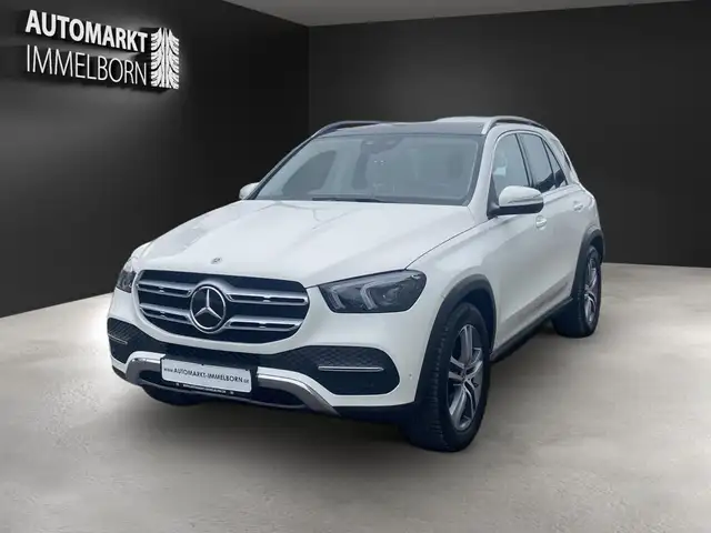 Mercedes-Benz Gle view 3