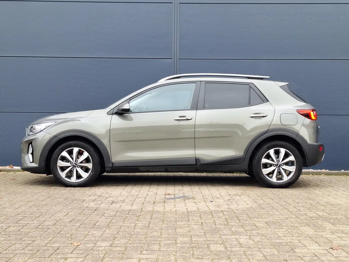 Kia Stonic 1.0 T-GDi 100pk DynamicPlusLine Green - 2